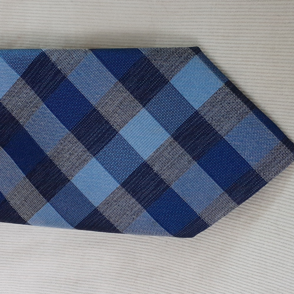 JF J.Ferrar Blue and Gray Plaid Tie